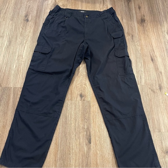 5.11 Tactical Cargo Pants Men’s 40x34 Navy Rip Stop Pockets Elastic Waist - Picture 2 of 10